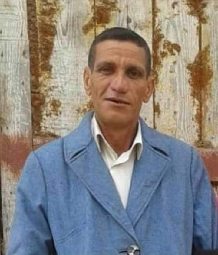 مهدي الطويل.. بين مأوي لمسكن امام بحر وخلف بحيرةبقلم أحمد البنا