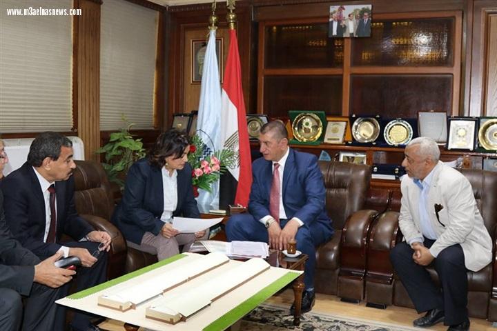 بالصور |نائب وزير الزراعة ومحافظ كفرالشيخ يبحثان تطوير الثروة الحيوانية والسمكية