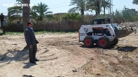 شميس والطبجى يقودان حملة نظافة استعدادا لأعياد الربيع بمصيف بلطيم