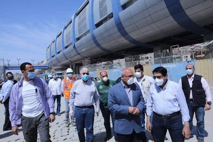 وزير النقل يتفقد عدد من المشروعات الخاصة بمحطات المترو