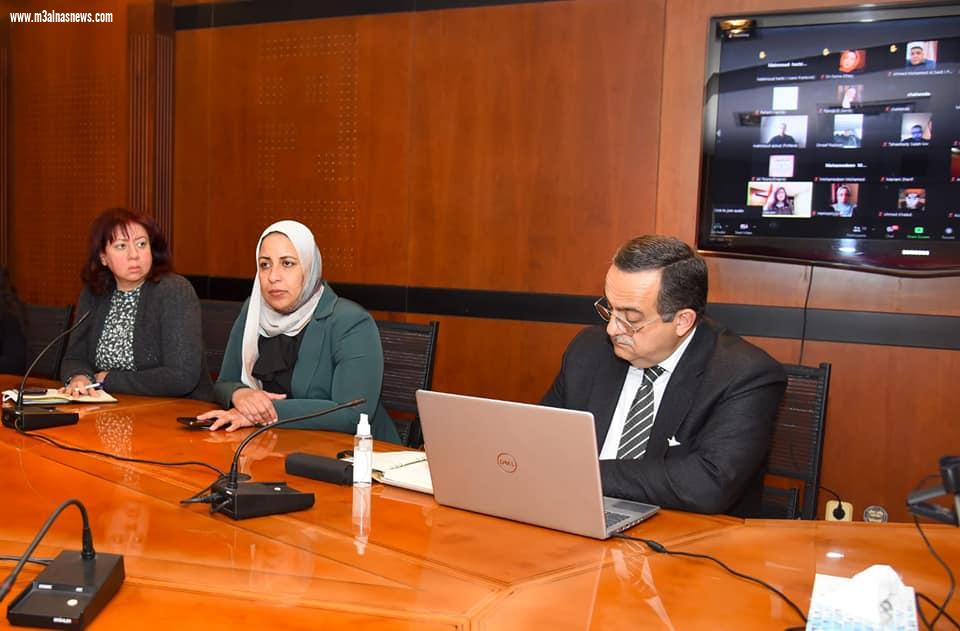 وزيرة الهجرة تعقد اجتماعا هام للتواصل مع المصريين بأوكرانيا