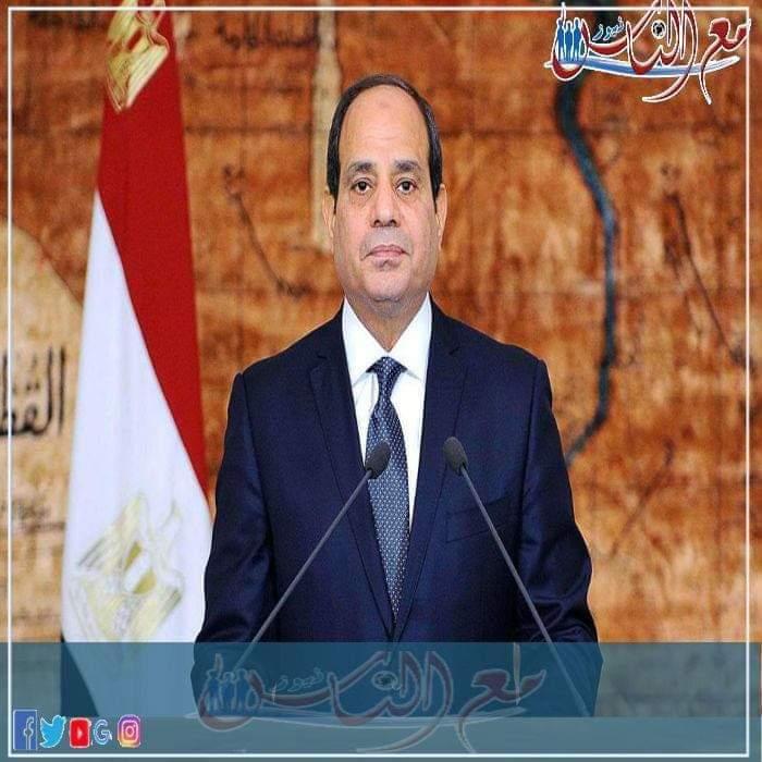 السيسي يتفقد أعمال تطوير المحاور والكبارى بشرق القاهرة ويشيد بالتقنية الجديدة لرصف الطرق 