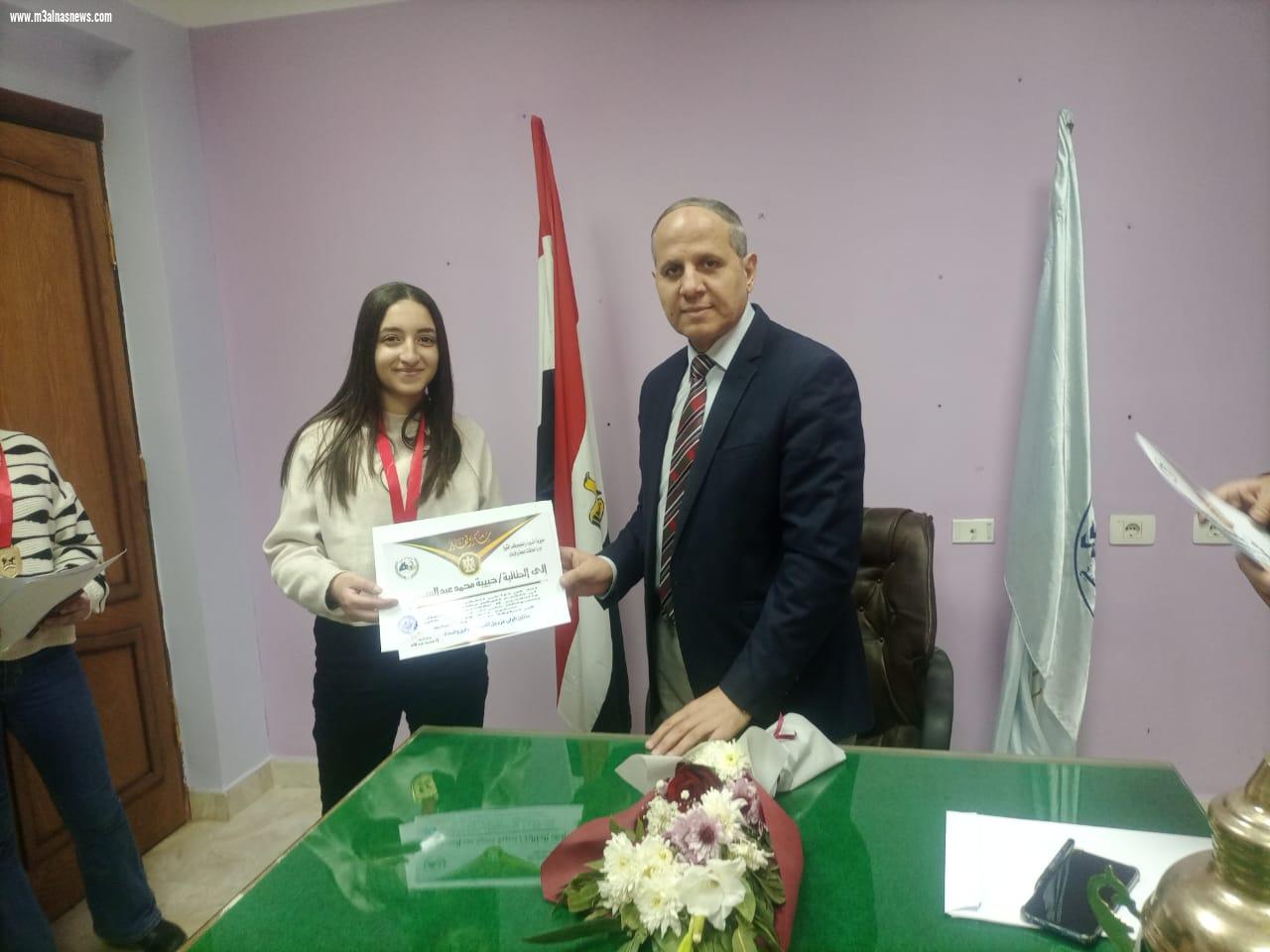 تعليم كفر الشيخ تكرم أبطال الكيك بوكسينج