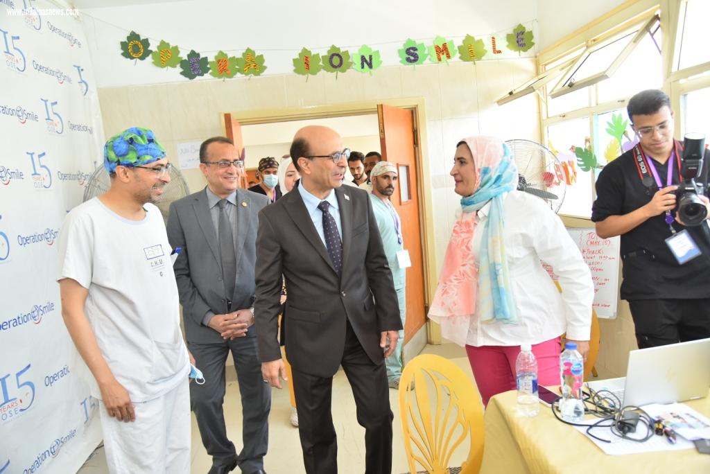  حوار أحمد الاسيوطي مع ا.د أحمد المنشاوي رئيس جامعه اسيوط