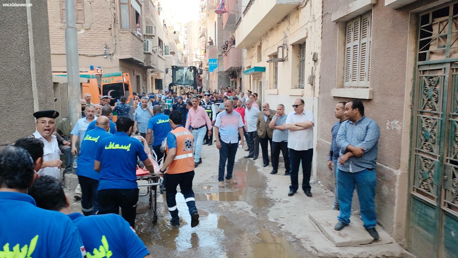 انهيار منزل بحي شرق باسيوط البحث عن مفقودين وإنقاذ 5 اشخاص