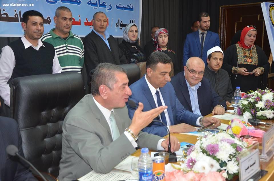 محافظ كفرالشيخ يكرم 10 أمهات مثاليات في احتفالية عيد الأم