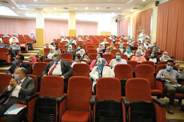 مستشفيات جامعة عين شمس تستعد للحصول علي الاعتماد والتسجيل بمنظومة التأمين الصحي الشامل 
