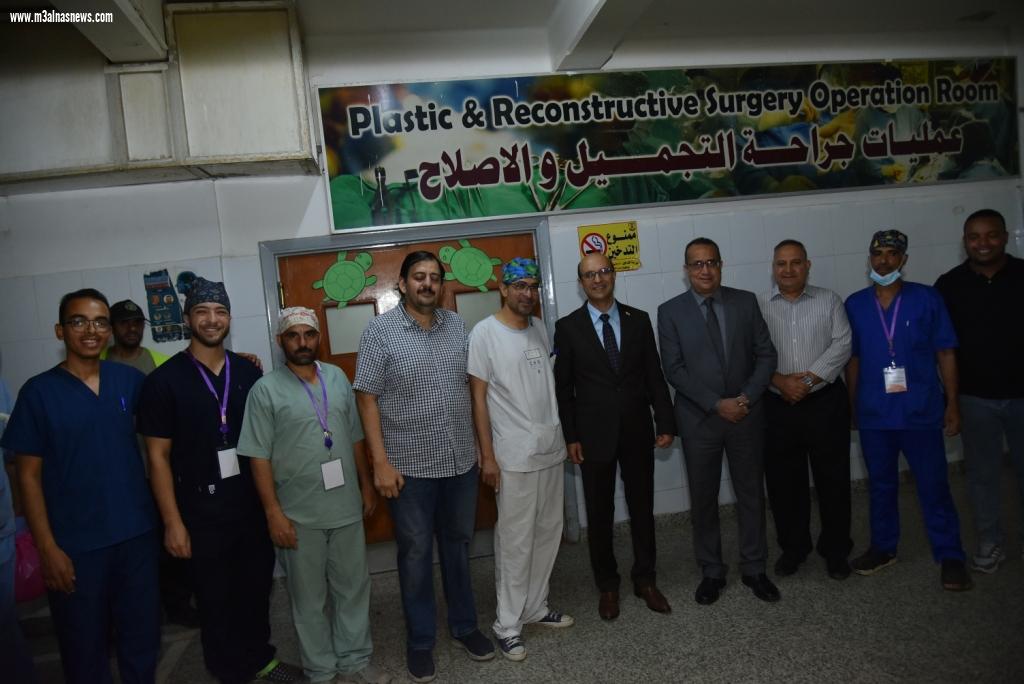   حوار أحمد الاسيوطي مع ا.د أحمد المنشاوي رئيس جامعه اسيوط