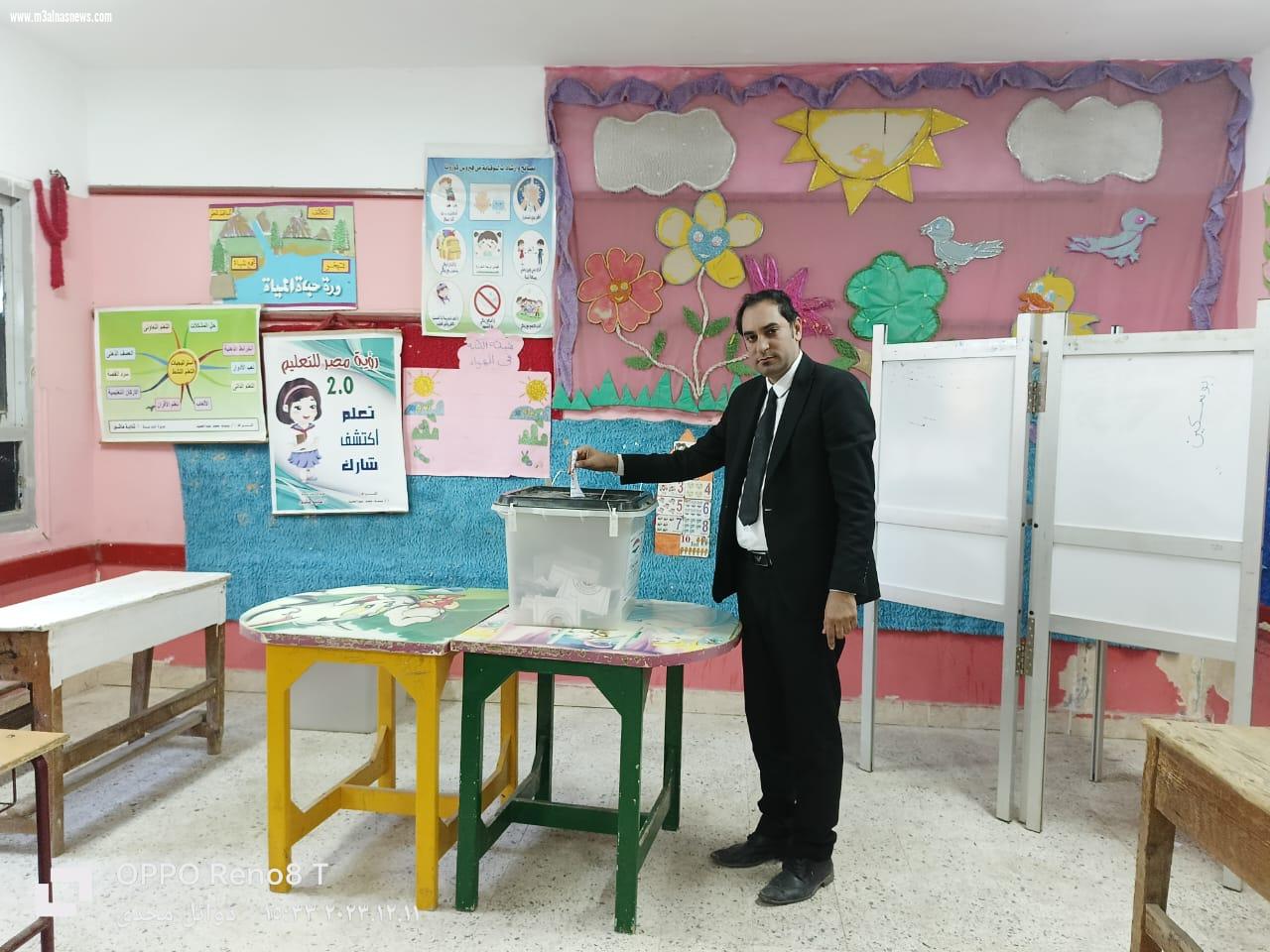عقب الإدلاء بصوته فى الإنتخابات الرئاسية دكتور وائل مجدى ... أدعو شباب مصر للمشاركة فى الإنتخابات بكثافة