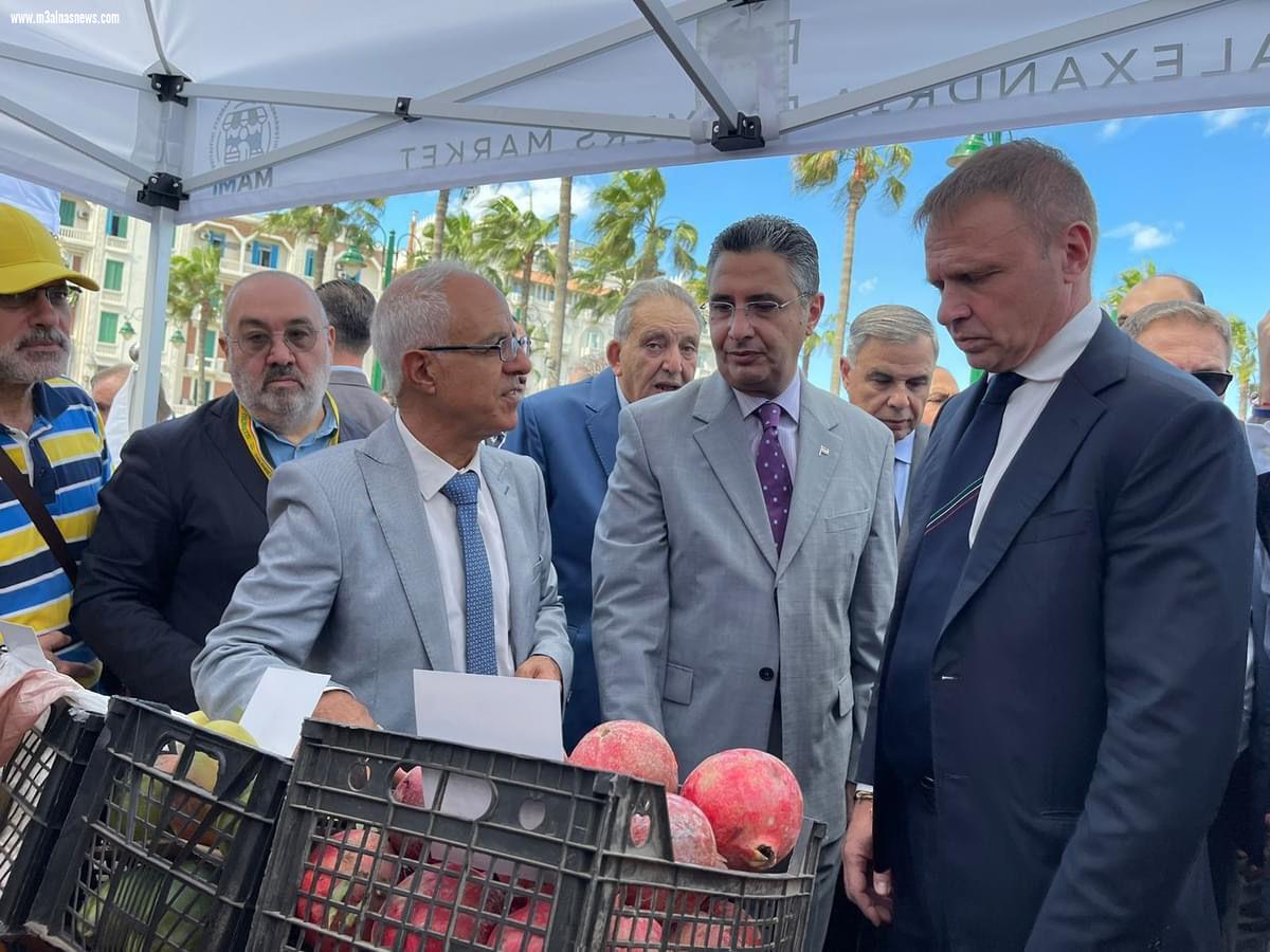 وزير التموين يفتتح مشروع سوق اليوم الواحد للمزارعين والمنتجات الغذائية بمحافظة الإسكندرية