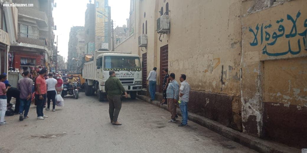 محافظ أسيوط: حملات مكبرة لإعادة الانضباط بالشوارع ورفع كفاءة النظافة بمنطقة القيسارية بحي غرب على مدار اسبوعين