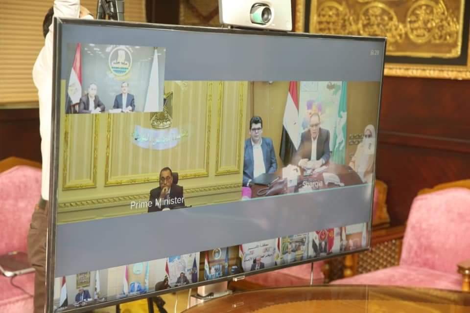 محافظ كفر الشيخ يشارك في اجتماع مجلس المحافظين لمتابعة الأوضاع الصحية وتوافر السلع التموينية والمواد البترولية استعداداً لعيد الفطر المبارك 