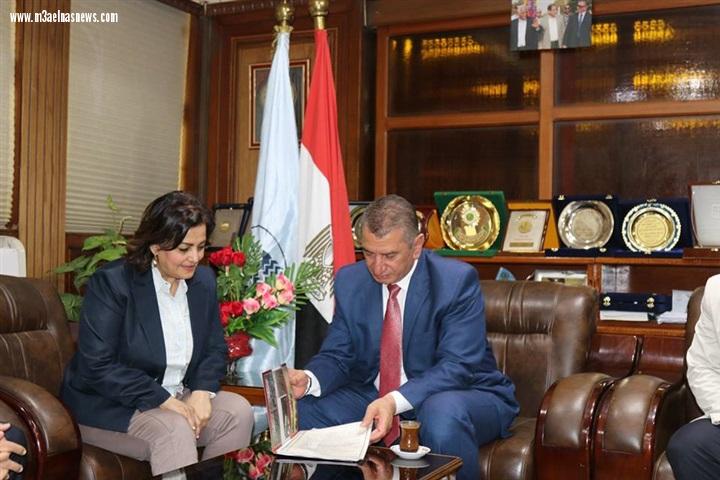 بالصور |نائب وزير الزراعة ومحافظ كفرالشيخ يبحثان تطوير الثروة الحيوانية والسمكية