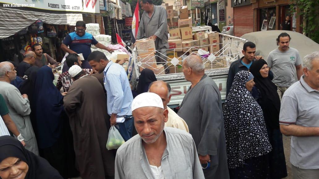 حزب مستقبل وطن بكفرالشيخ يواصل توزيع سيارات السلع المخفضة من خلال مبادرة 