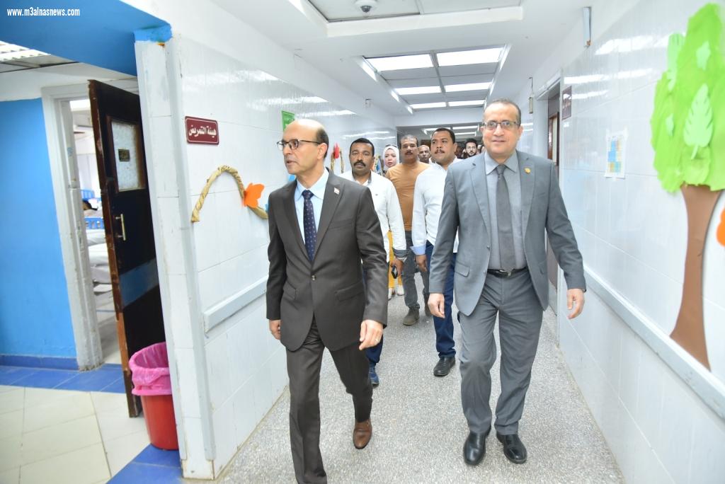   حوار أحمد الاسيوطي مع ا.د أحمد المنشاوي رئيس جامعه اسيوط
