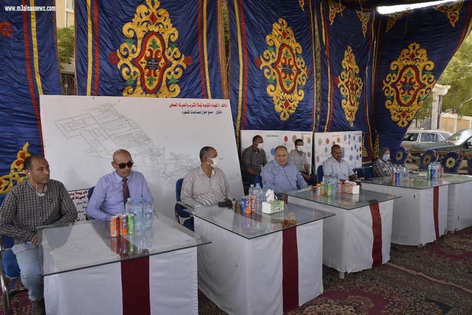 محافظ أسيوط يشهد اللقاء الجماهيري بقرية دشلوط لشرح المشروعات الجاري تنفيذها ضمن المبادرة الرئاسية