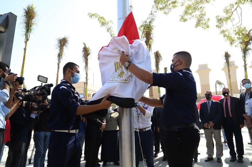 وزير التعليم العالي يفتتح العام الجامعي الجديد من حرم جامعة عين شمس وسط إجراءات احترازية مشددة