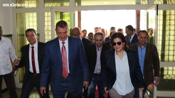 بالصور |نائب وزير الزراعة ومحافظ كفرالشيخ يبحثان تطوير الثروة الحيوانية والسمكية