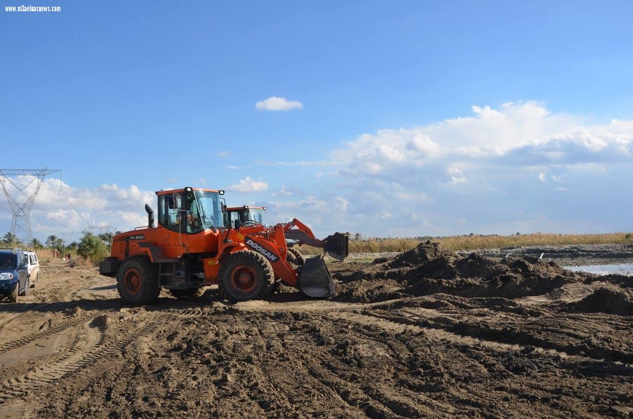 محافظ كفرالشيخ يتابع أعمال إنشاء مصنع الرمال السوداء بالبرلس باستثمارات تتخطى مليار جنيه