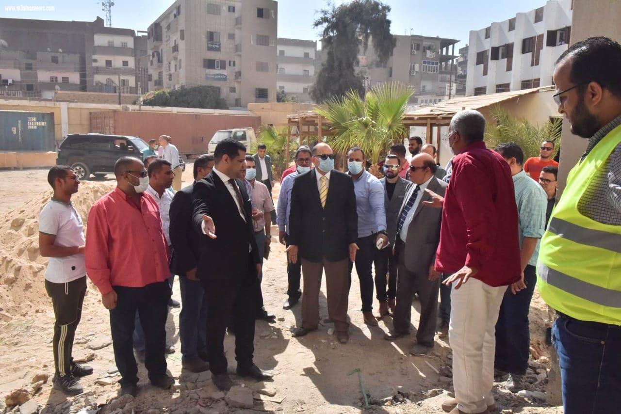 محافظ أسيوط يتفقد الأعمال الجارية في تنفيذ مستشفى منفلوط النموذجي الجديد ويتابع معدلات التنفيذ