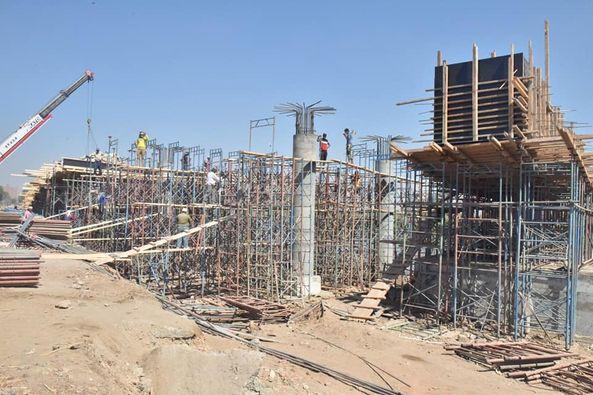 1.7 مليار جنيه تكلفة مشروع محور ديروط الحر و محافظ أسيوط يتفقد أعمال تنفيذ