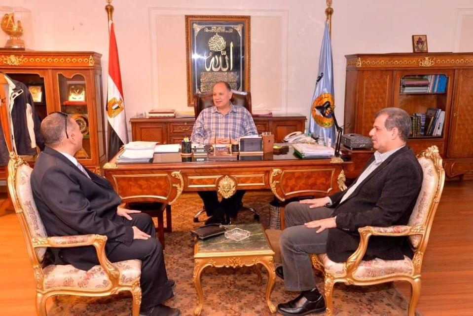 محافظ أسيوط يهنئ رئيس الادارة المركزية للري الجديد ويشدد على أعمال التطهير للتأكد من وصول المياه لنهايات الترع