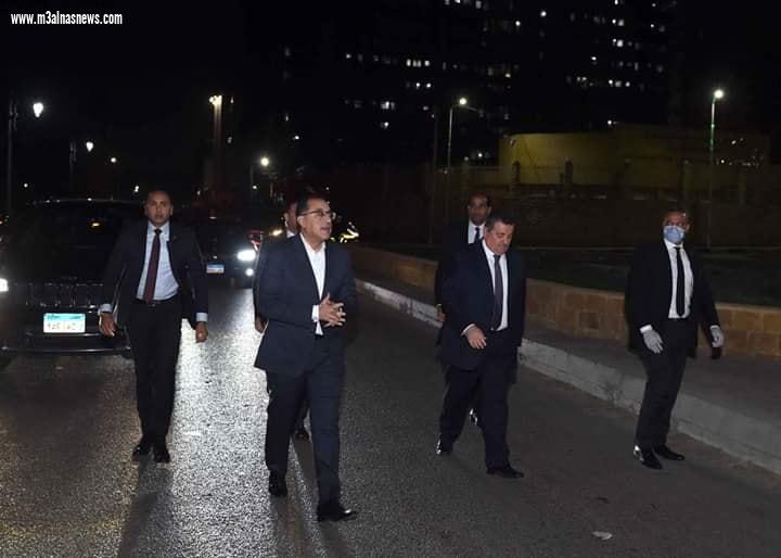 رئيس الوزراء .. يتفقد حظر التجوال 