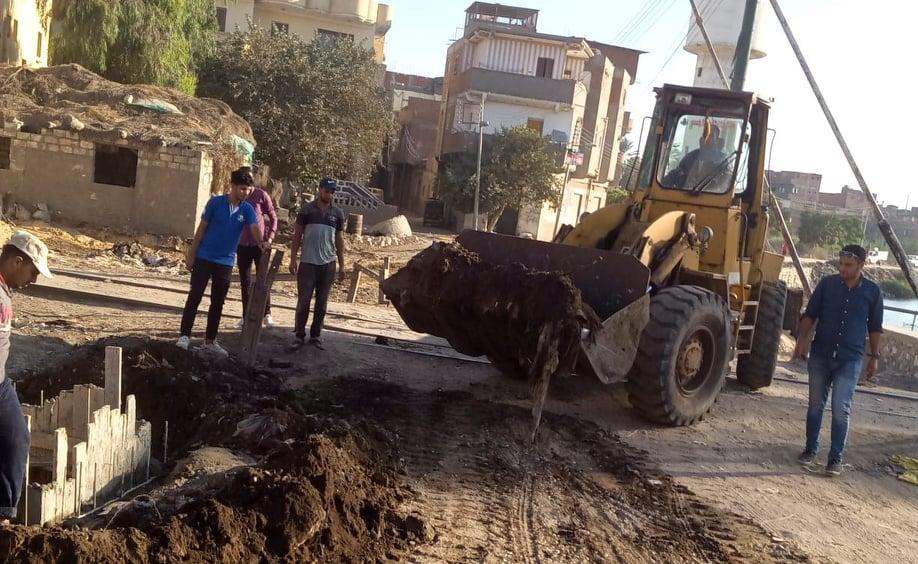 أستمرار أعمال الرصف ورفع كفاءة الطرق بشوارع مدن وقرى محافظة كفرالشيخ