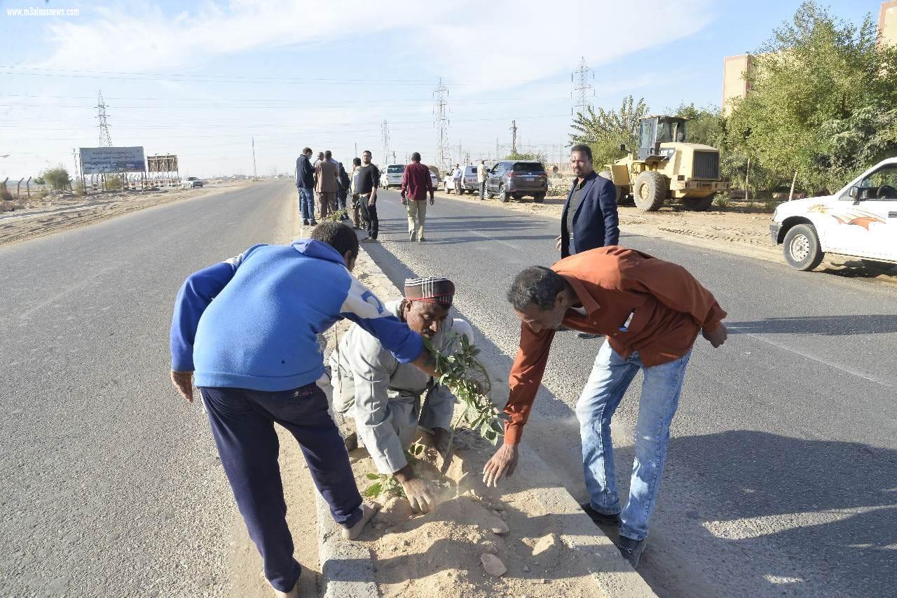 محافظ أسيوط يتفقد أعمال تطوير ورفع كفاءة طريق المطار والصحراوى الغربي ومدخل مدينة ناصر الجديدة ضمن خطة المحافظة لتطوير الطرق ورفع كفائتها
