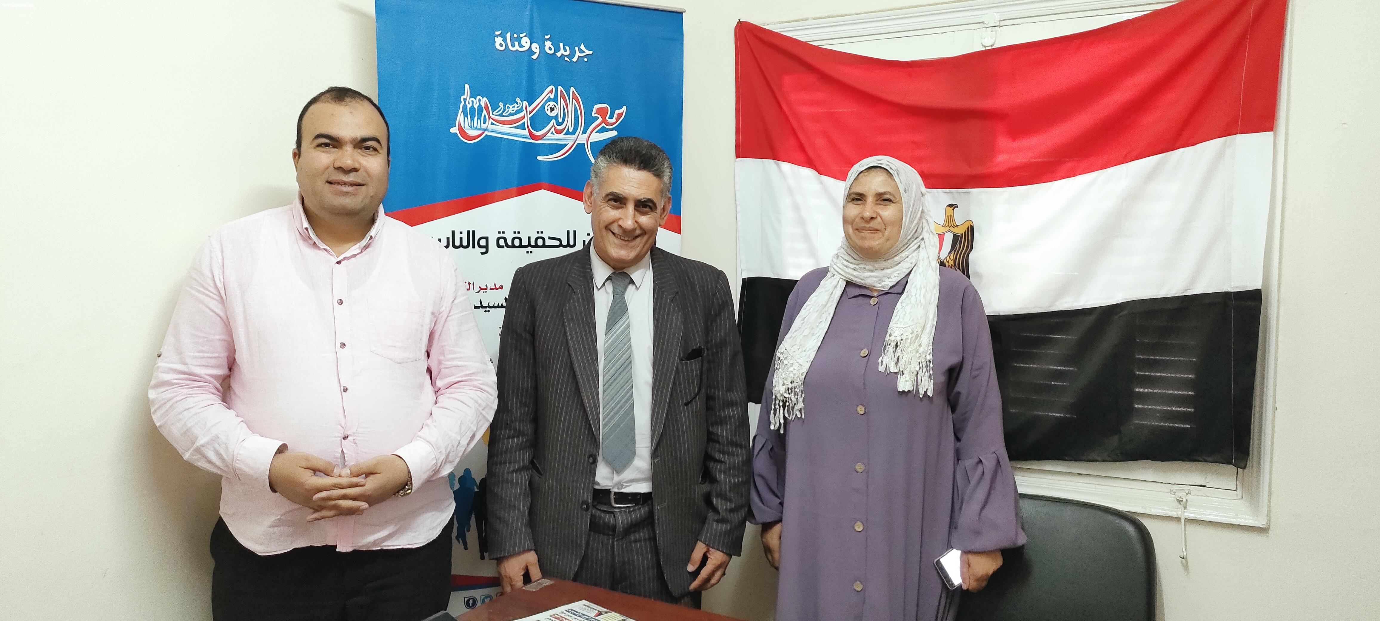 وديع مع الناس. .............