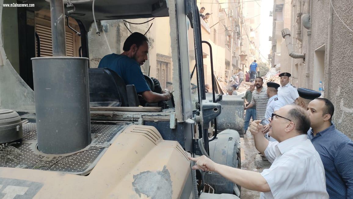 انهيار منزل بحي شرق باسيوط البحث عن مفقودين وإنقاذ 5 اشخاص