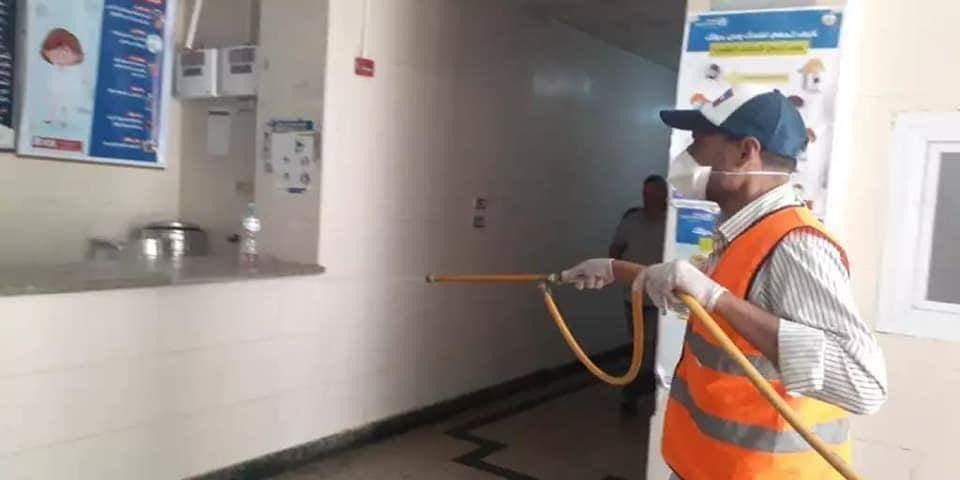 استمرار تطبيق حملات التطهير والتعقيم وفض الأسواق الأسبوعية بمراكز ومدن المحافظة