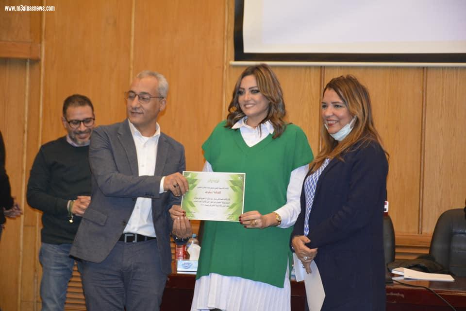 المعهد العالي للنقد الفني بـ أكاديمية الفنون يستقبل أسرة مسلسل 