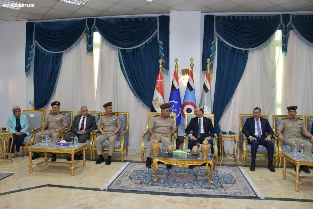 رئيس جامعة أسيوط يوقع بروتوكول تعاون مع إدارة الحرب الكيميائية لدعم الأنشطة البحثية