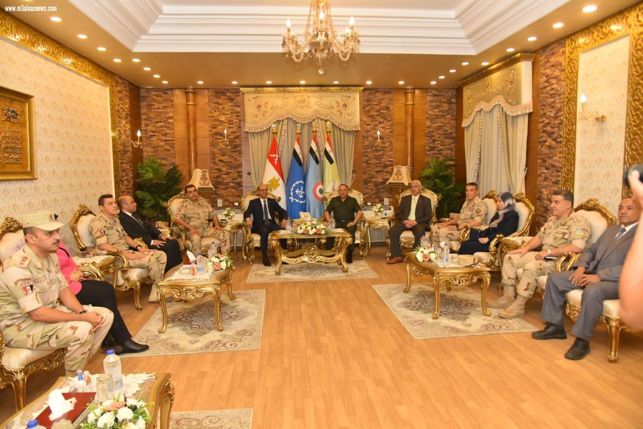 رئيس جامعة أسيوط يهنئ اللواء 