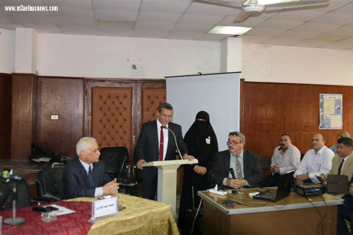 بالصور |نائب وزير الزراعة ومحافظ كفرالشيخ يبحثان تطوير الثروة الحيوانية والسمكية