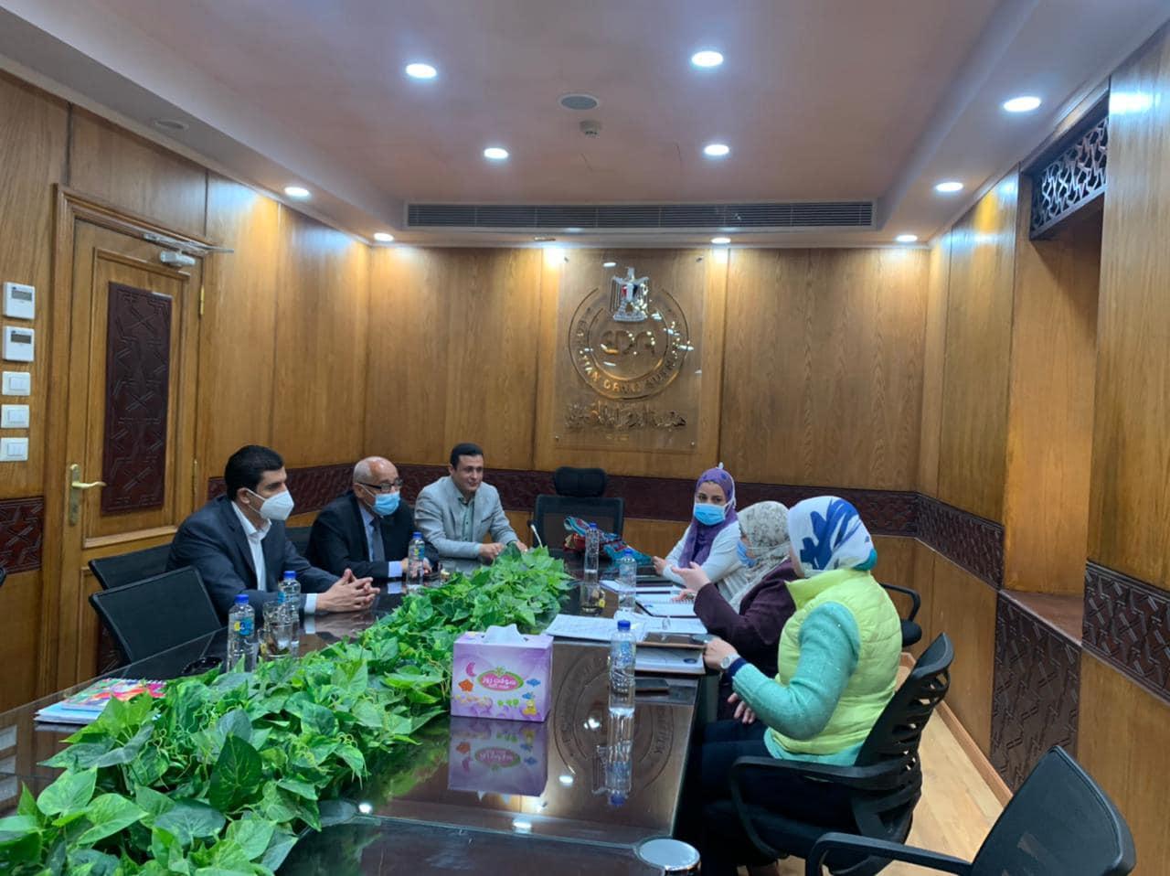 أسبوع حافل من اللقاءات لرئيس لجنة الأدوية بالغرف التجارية