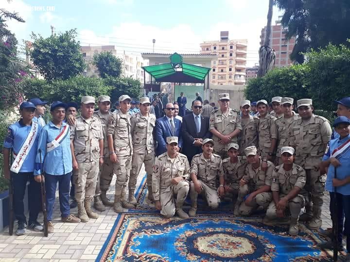 مدرسة جمال عبد الناصر بدسوق تحتفل بانتصارات أكتوبر بحضور المستشار العسكرى
