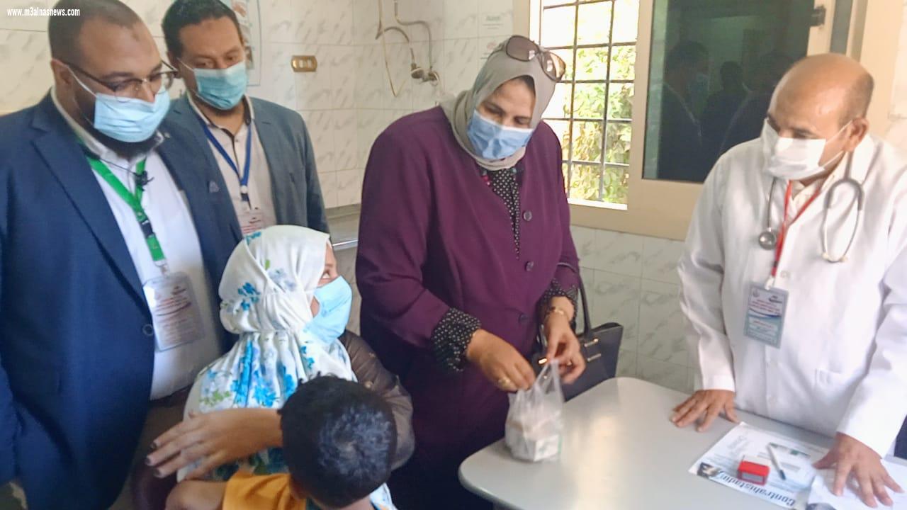  اجراء الكشف الطبي على 1500متردداً  بقرية الكراكات ببيلا  