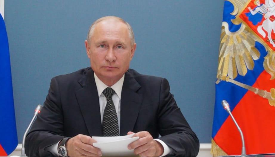 المقربيين من بوتن يتعرضون لفرض عقوبات عليهم من بينهم طباخه