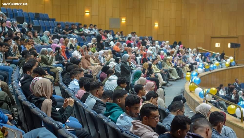 نظم الإتحاد المصري لطلاب كلية الصيدلة مؤتمر بعنوان .. مؤتمر السامبوزيم