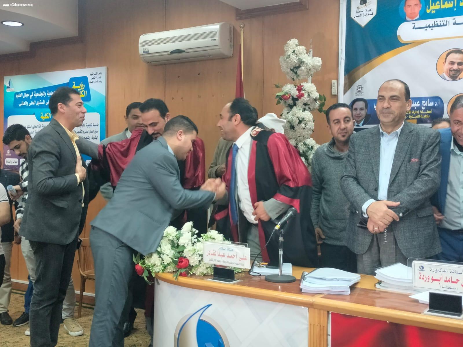 جريدة مع الناس ... تهنىء الباحث محمد رضا القصاص .. لحصوله على الماجستير بامتياز 