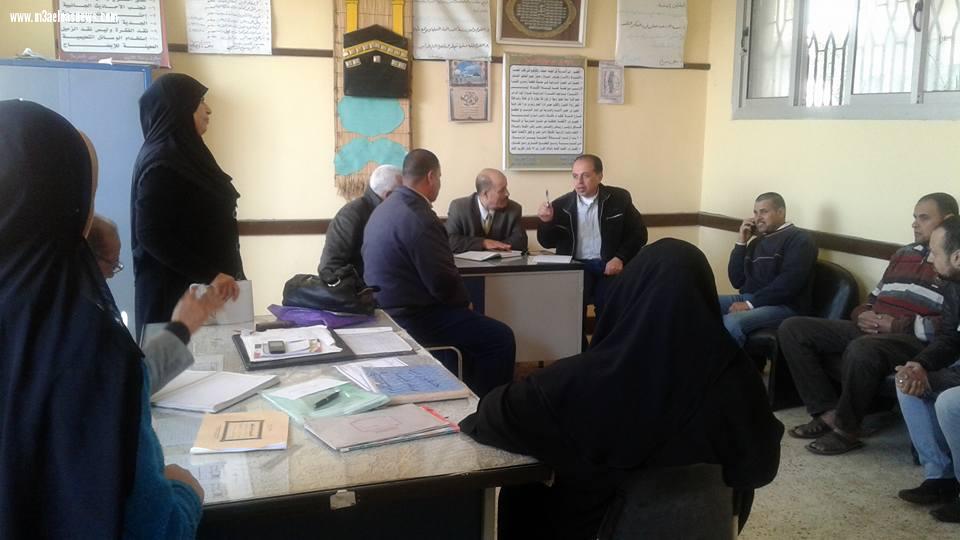 مدير التعليم الإبتدائى بـ