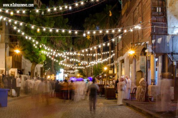 السعودية تتيح لحاملي تأشيرتها السياحية أداء مناسك العمرة