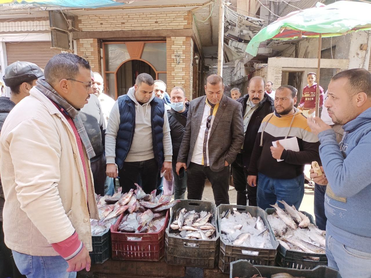 تحرير 361 محضراً للمخالفين من التجار وحملات مستمرة للتأكد من توافر السلع بكفر الشيخ