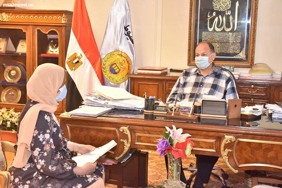 محافظ أسيوط يلتقى مساعد وزير الموارد المائية والري لبحث تنفيذ خطة الوزارة للتحول إلى نظم الري الحديث وتأهيل المساقي