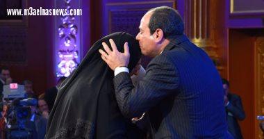 الرئيس السيسى يوجّه تحية وتقدير واعتزاز للمرأة المصرية العظيمة