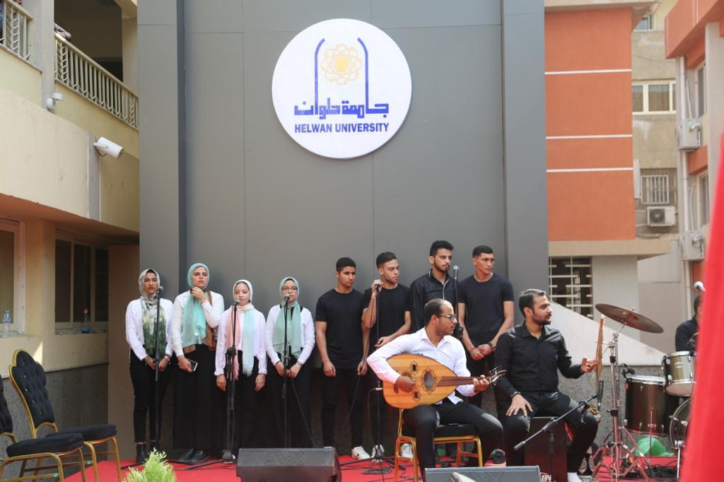 وزير التعليم العالي يفتتح أعمال تطوير كلية التجارة وإدارة الأعمال بالزمالك بجامعة حلوان