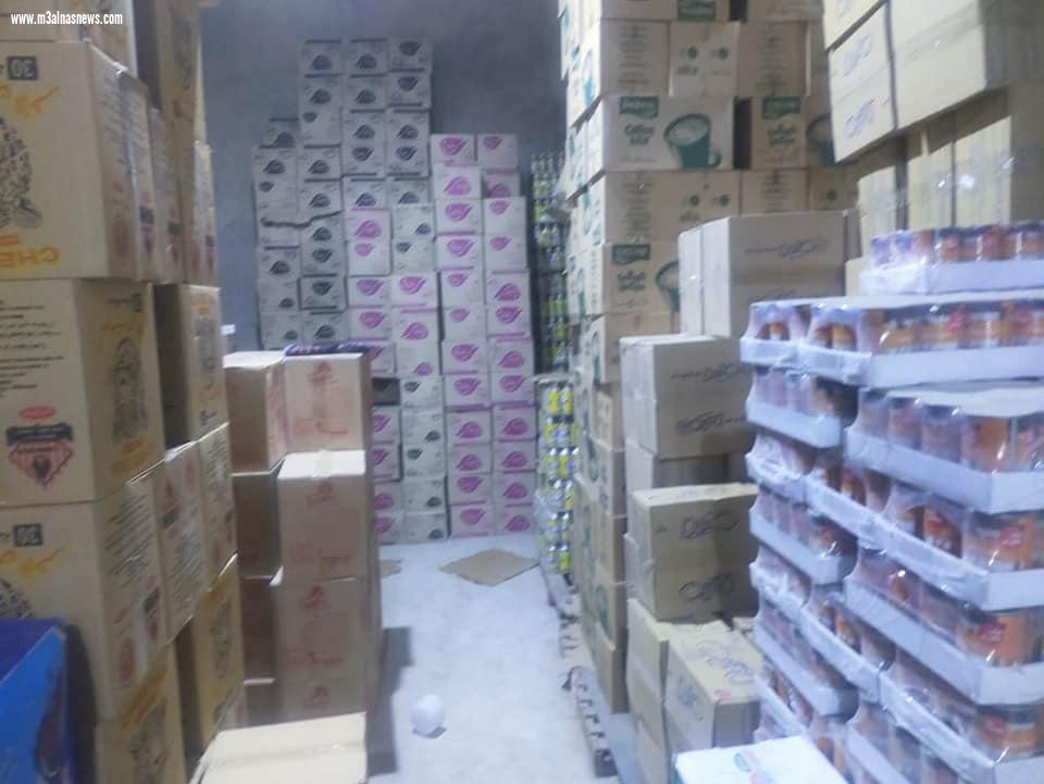 محافظ أسيوط: ضبط 3 مصانع تعبئة بدون ترخيص وسلع منتهية وغير صالحة للاستهلاك خلال حملة مكبرة بمركز الفتح