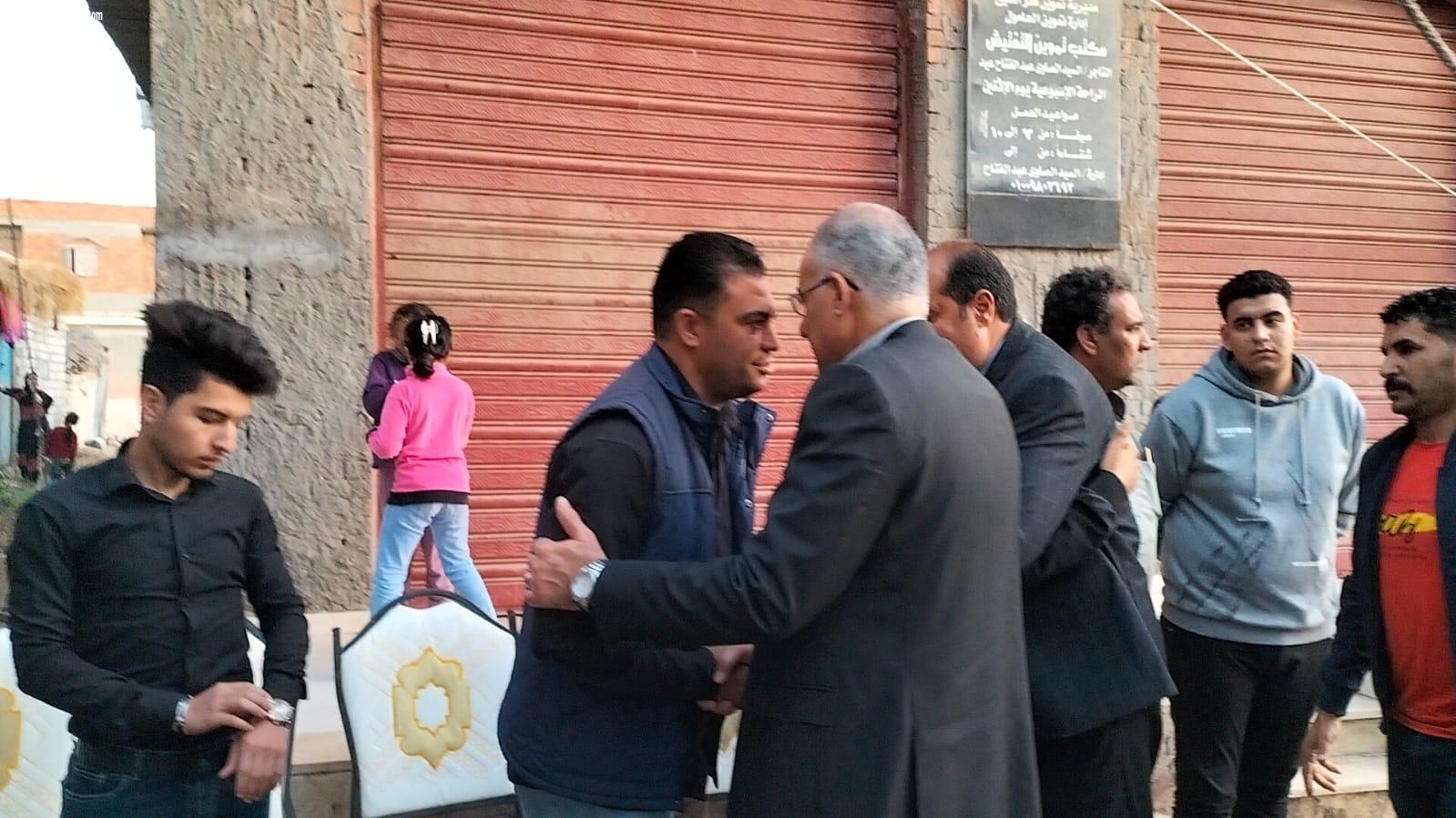 عمارة ومتولى يقدمان العزاء فى وفاة والد الزميل وائل مجدى بالحامول